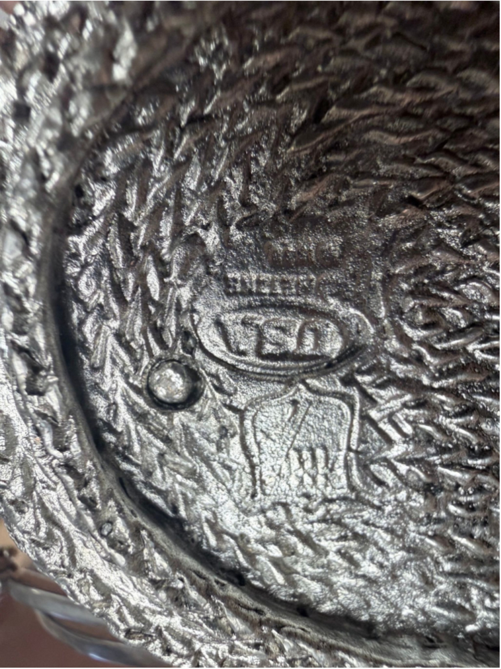 Vintage 1998 Pewter Cat Ring Holder Trinket Dish Stretching Cat Vanity Catchall - Picture 8 of 8